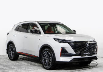 Подержанный автомобиль Changan CS55PLUS 2023 года (2 фото)