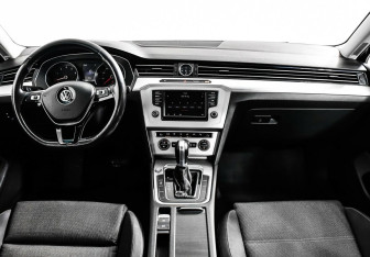 Подержанный автомобиль Volkswagen Passat Sedan 2016 года (6 фото)