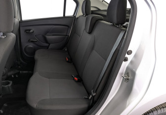 Подержанный автомобиль Renault Logan Sedan 2019 года (18 фото)