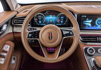 Подержанный автомобиль Hongqi H9 2023 года (22 фото)