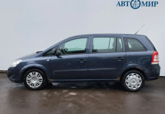 Подержанный автомобиль Opel Zafira Compactvan 2007 года (8 фото)