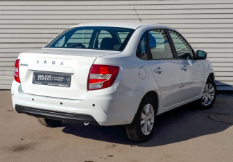 Подержанный автомобиль LADA (ВАЗ) Granta Sedan 2023 года (5 фото)