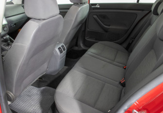 Подержанный автомобиль Volkswagen Golf Hatchback 2007 года (11 фото)