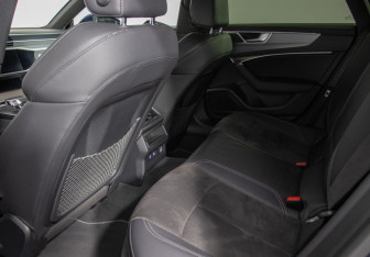 Подержанный автомобиль Audi A7 2021 года (11 фото)