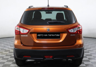Подержанный автомобиль Suzuki SX4 Hatchback 2017 года (4 фото)
