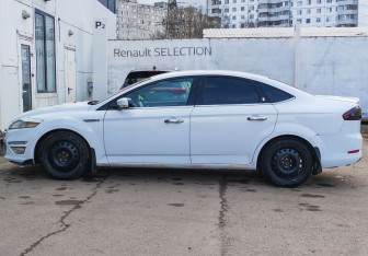 Подержанный автомобиль Ford Mondeo Sedan 2012 года (8 фото)