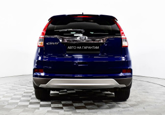 Подержанный автомобиль Honda CR-V 2015 года (4 фото)