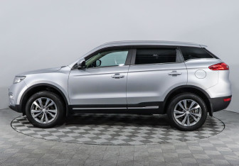 Подержанный автомобиль Geely Atlas 2021 года (3 фото)