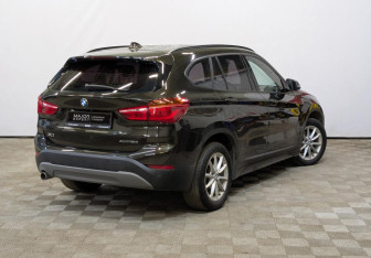 Подержанный автомобиль BMW X1 2018 года (5 фото)