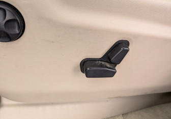 Подержанный автомобиль Jeep Grand Cherokee 2021 года (26 фото)