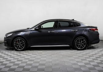 Подержанный автомобиль Kia Optima Sedan 2019 года (8 фото)