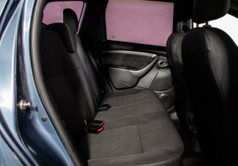 Подержанный автомобиль Renault Duster 2015 года (9 фото)