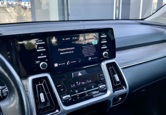 Подержанный автомобиль Kia Sorento 2021 года (17 фото)