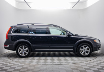 Подержанный автомобиль Volvo XC70 2010 года (6 фото)