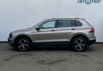 Подержанный автомобиль Volkswagen Tiguan 2018 года (8 фото)
