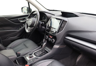 Подержанный автомобиль Subaru Forester Suv 2021 года (10 фото)