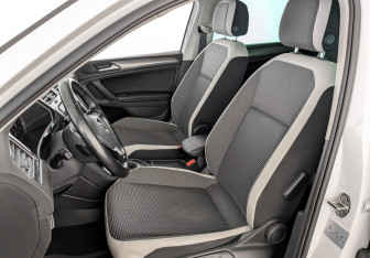 Подержанный автомобиль Volkswagen Tiguan 2019 года (20 фото)