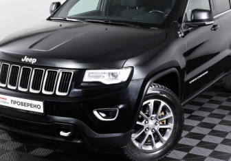 Подержанный автомобиль Jeep Grand Cherokee 2016 года (23 фото)