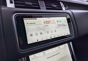 Подержанный автомобиль Land Rover Range Rover Sport 2020 года (25 фото)