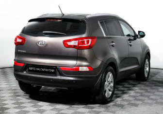 Подержанный автомобиль Kia Sportage 2012 года (5 фото)