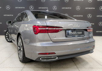 Подержанный автомобиль Audi A6 Sedan 2021 года (7 фото)