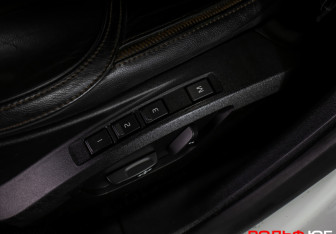 Подержанный автомобиль Volvo V40 Cross Country 2018 года (16 фото)