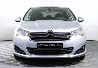 Подержанный автомобиль Citroen C4 Sedan 2015 года (2 фото)