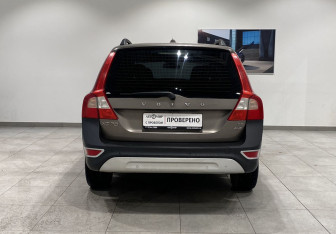 Подержанный автомобиль Volvo XC70 2008 года (6 фото)
