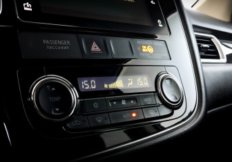Подержанный автомобиль Mitsubishi Outlander 2018 года (26 фото)