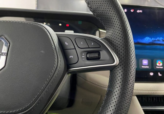 Подержанный автомобиль AITO M7 2023 года (15 фото)