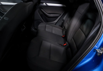 Подержанный автомобиль Audi Q3 2016 года (10 фото)