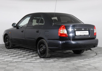 Подержанный автомобиль Hyundai Accent Sedan 2005 года (4 фото)