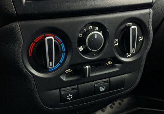 Подержанный автомобиль LADA (ВАЗ) Granta Sedan 2022 года (25 фото)