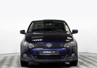 Подержанный автомобиль Volkswagen Polo Sedan 2011 года (2 фото)