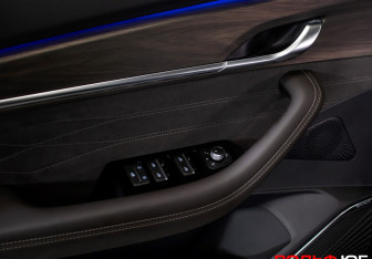 Подержанный автомобиль Geely Monjaro 2025 года (17 фото)