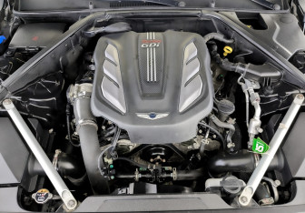 Подержанный автомобиль Genesis G90 2022 года (9 фото)