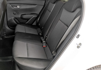 Подержанный автомобиль Kia Rio Sedan 2021 года (12 фото)