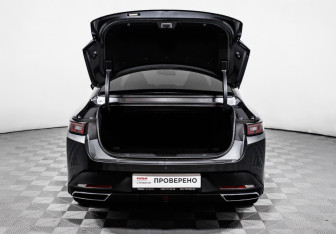 Подержанный автомобиль Changan Lamore 2024 года (14 фото)