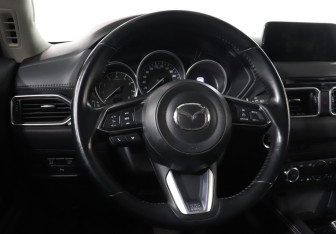 Подержанный автомобиль Mazda CX-5 2018 года (18 фото)