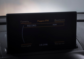 Подержанный автомобиль Audi A3 Hatchback 2014 года (16 фото)