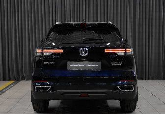 Подержанный автомобиль Changan CS55PLUS 2024 года (5 фото)