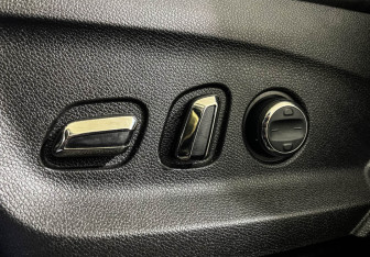 Подержанный автомобиль Exeed TXL 2022 года (15 фото)