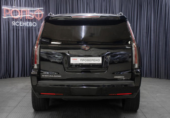 Подержанный автомобиль Cadillac Escalade Suv 2019 года (6 фото)