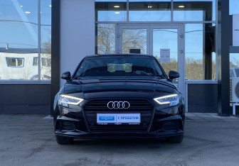 Подержанный автомобиль Audi A3 Sedan 2017 года (2 фото)