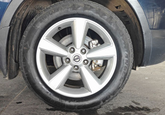 Подержанный автомобиль Nissan Qashqai 2008 года (18 фото)