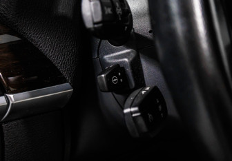 Подержанный автомобиль BMW X6 2013 года (16 фото)