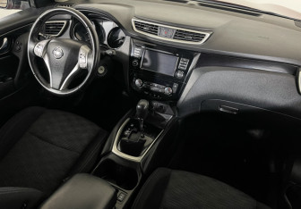 Подержанный автомобиль Nissan Qashqai 2018 года (9 фото)