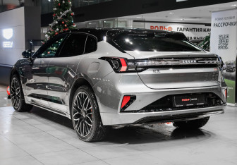 Подержанный автомобиль Zeekr 001 2024 года (6 фото)