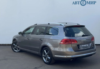Подержанный автомобиль Volkswagen Passat Wagon 2011 года (6 фото)