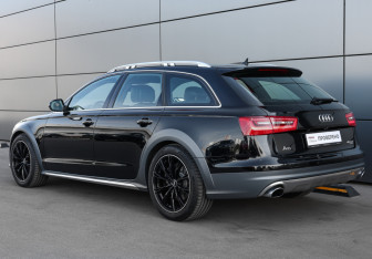 Подержанный автомобиль Audi A6 allroad 2014 года (6 фото)